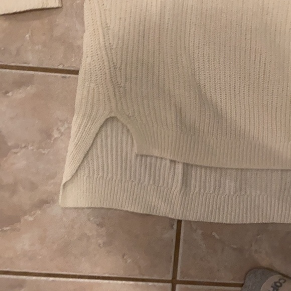 Express Oversized Boyfriend Tunic Sweater - Picture 2 of 2